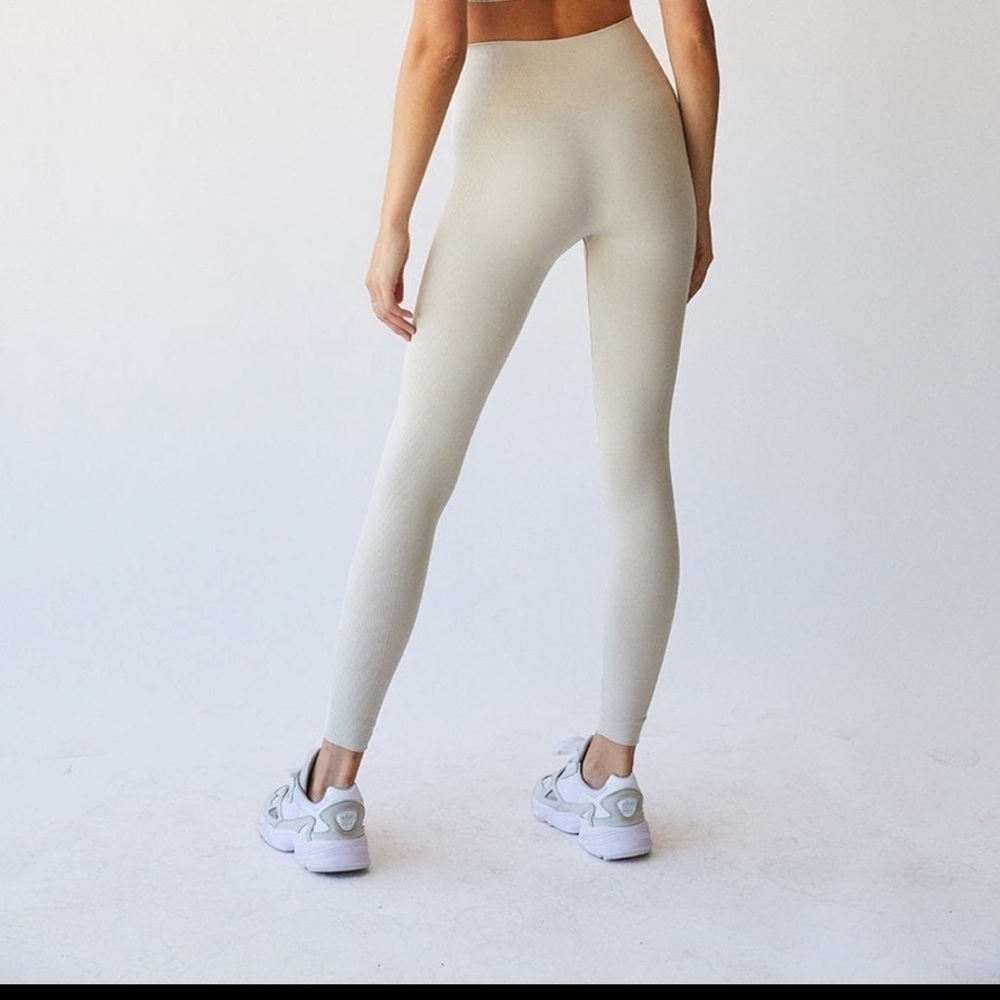 Set active sculptflex oat milk leggings size S